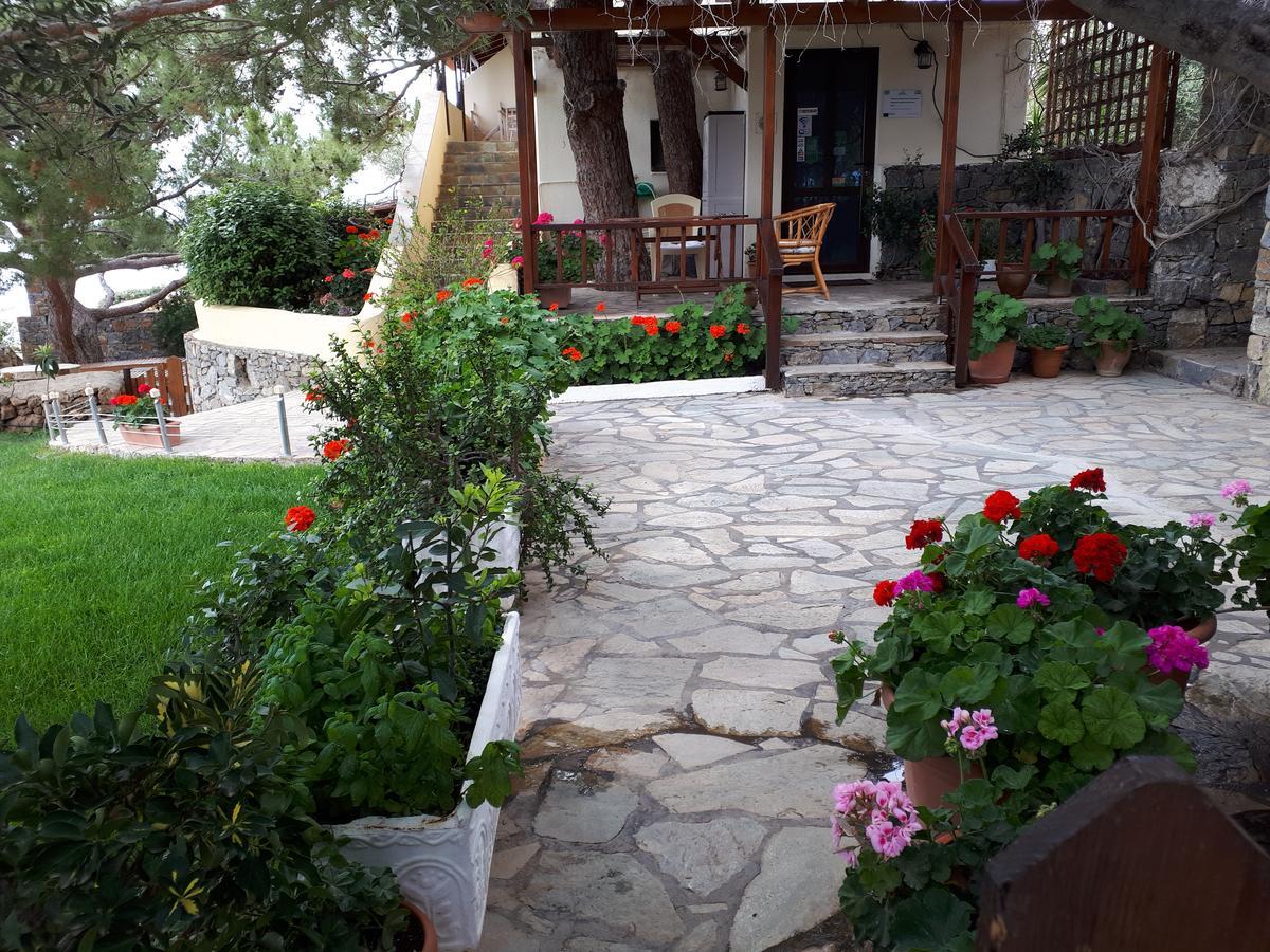 Ferma Solaris Apartments Agia Fotia  Buitenkant foto